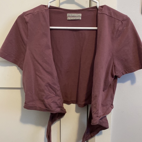 Gorgeous dust rose wrap top - Picture 3 of 3